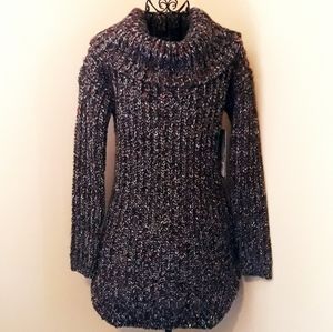 NWT Beautiful Sparkly Sweater 🖤